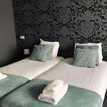 Molengroet 3*