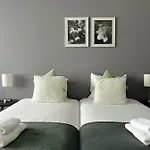 Molengroet Hotel Noord-Scharwoude