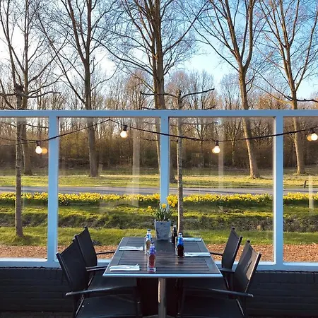 Molengroet Hotel 3*