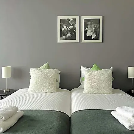 Molengroet 3*