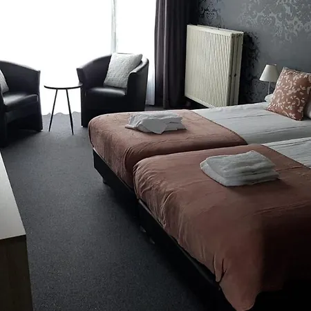 Molengroet 3*